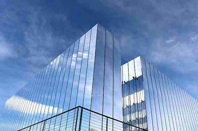 深夜看片首选，强烈安利：《人间中毒》最全版本观影平台推荐+豆瓣高分